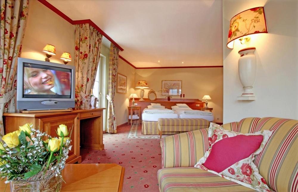 Hotel Behringer'S Traube Badenweiler Rum bild