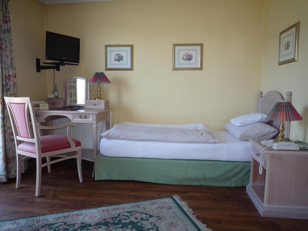 Hotel Behringer'S Traube Badenweiler Rum bild